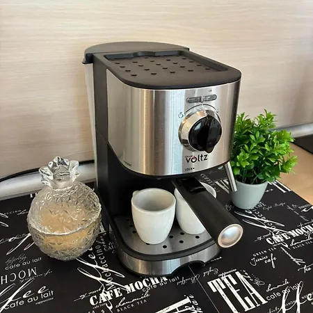 Good Vibes Avalon - уютен, двустаен с басейн, тераса и Wi-fi Apartment