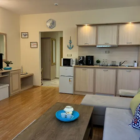 Apartament Good Vibes Avalon - уютен, двустаен с басейн, тераса и Wi-fi