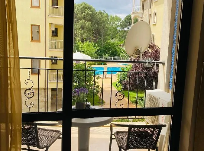 Good Vibes Avalon Sunny Beach